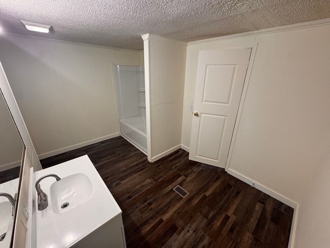 Building Photo - Home For Rent In Arab