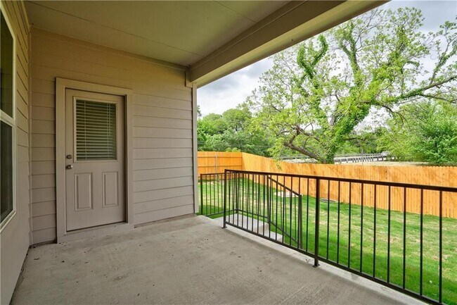 Building Photo - 14500 Fitzgibbon Dr