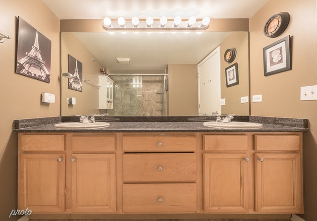 Building Photo - 500 S Clinton St