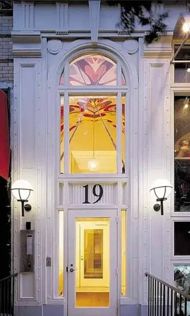 Building Photo - 19-23 Saint Marks Place-SI ID1499939P