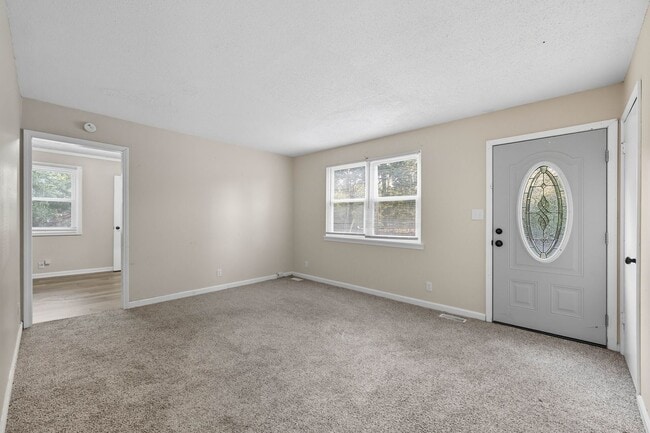 Building Photo - 1040 Britton Springs Rd