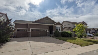Building Photo - SPACIOUS RANCHER WITH FINISHED BASEMENT ON...