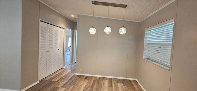 Building Photo - 8410 Wagon Wheel Cir