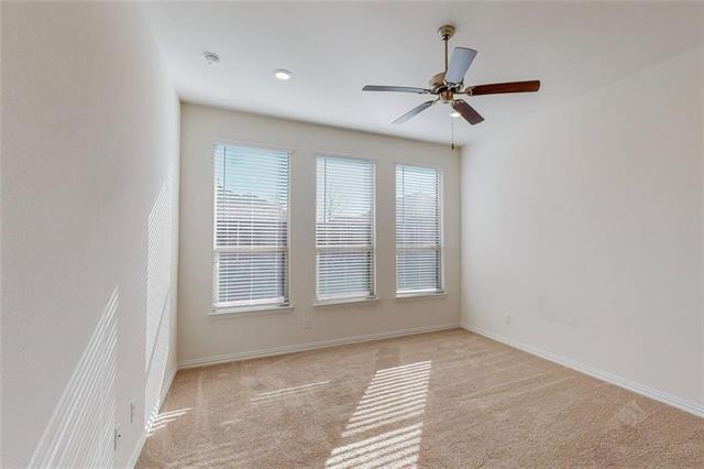 Building Photo - 10143 Prairie Dr