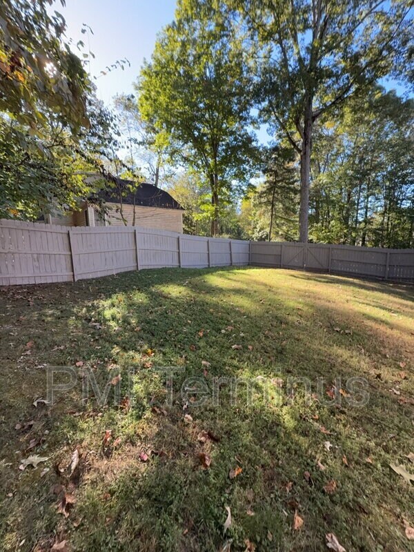 Building Photo - 4756 Forest Glen Ct NE
