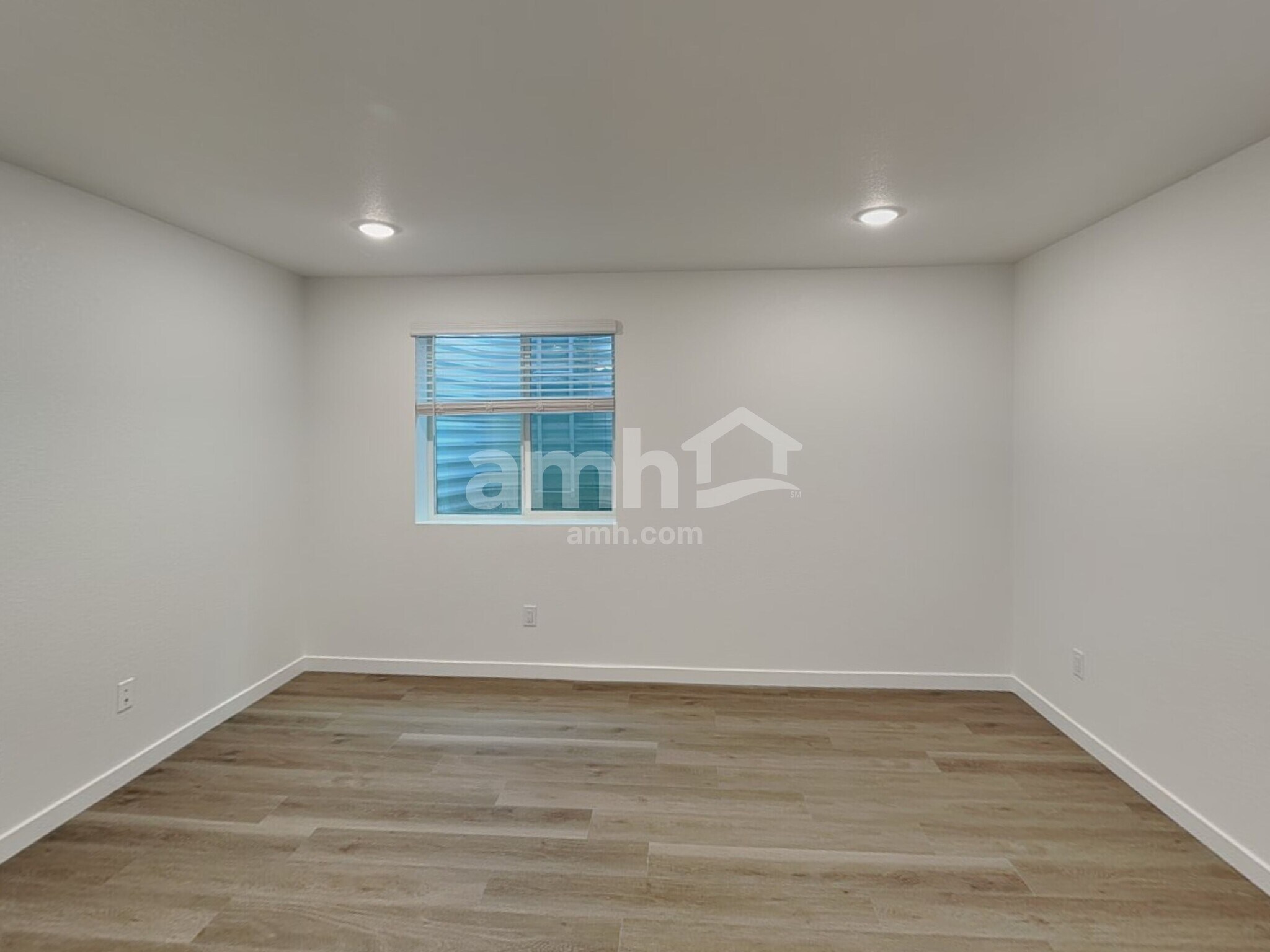 Building Photo - 350 N Addison Way