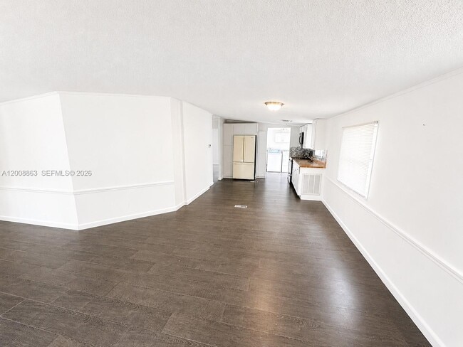 Building Photo - 3028 SW 50th St