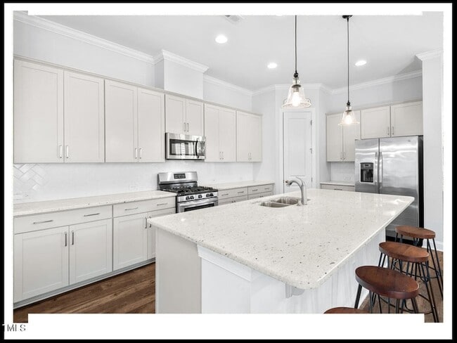 Building Photo - 153 Abercorn Cir