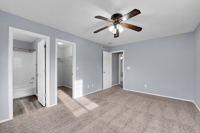 Building Photo - $1,775.00 - 2 Bedrooms, 2.5 Bathrooms, Townhouse in Thornton with Cozy Fireplace!