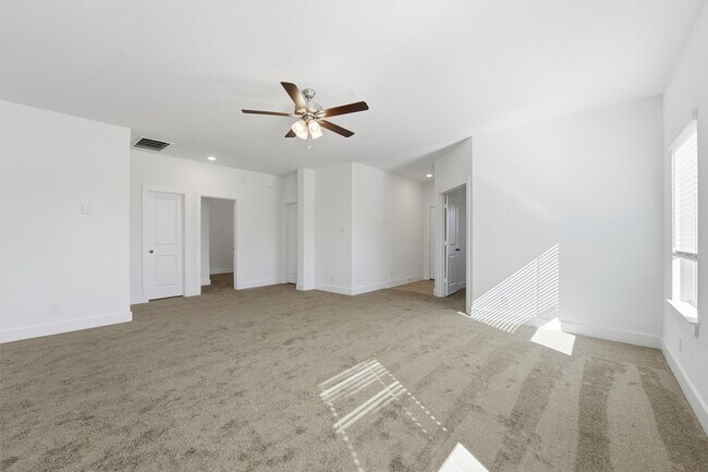 Building Photo - 4506 Blue Mountain Laurel St