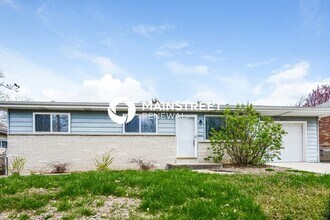 Building Photo - 3 Bedroom Pet-Friendly Home in Arnold, MO with Main Street Renewal