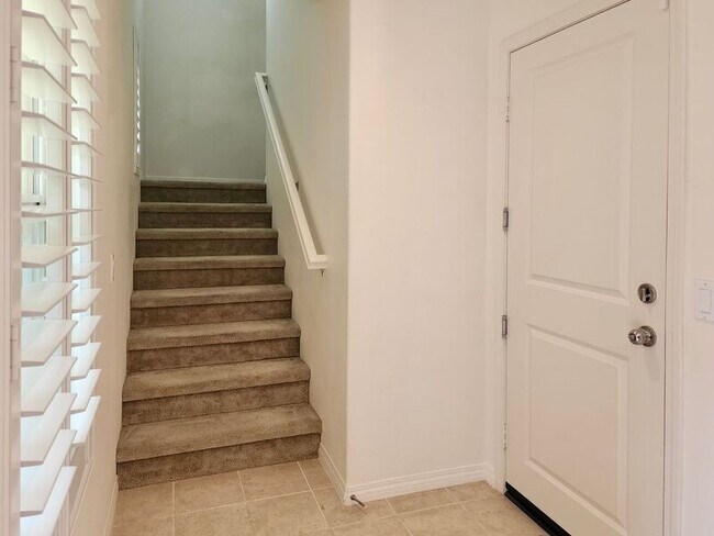 Building Photo - 2415 Tapestry Wy