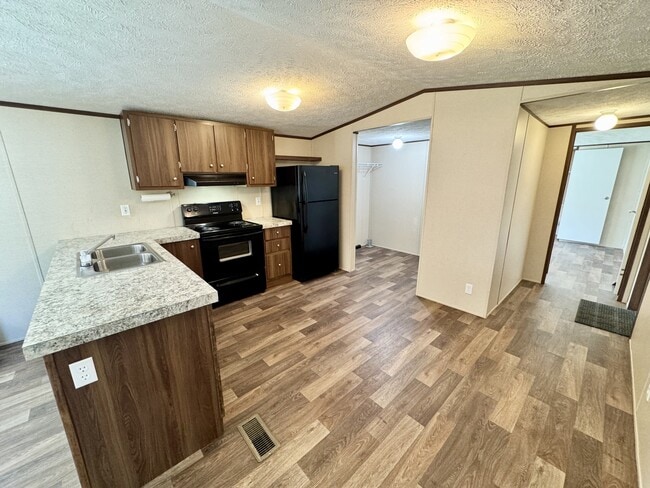 Building Photo - 100 Blissful Ct