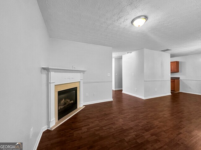 Building Photo - 417 Kirkland Dr