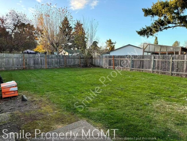 Building Photo - single house