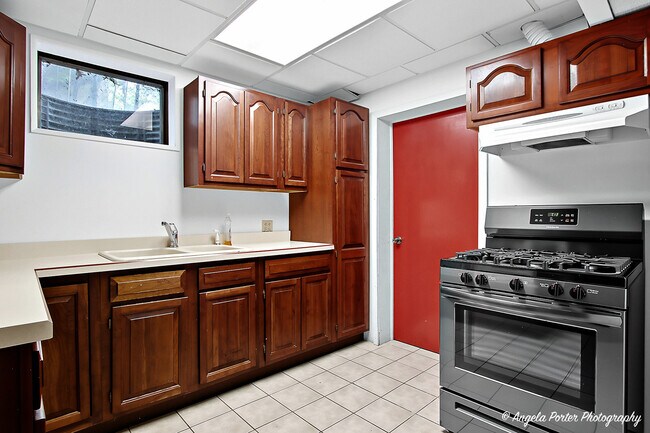 Building Photo - 22806 W Loon Lake Blvd