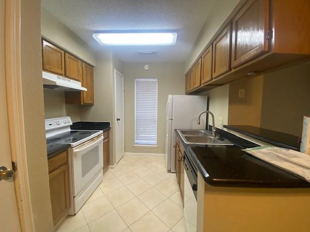 Building Photo - 2120 El Paseo St
