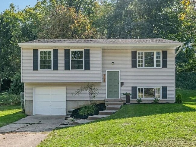 Primary Photo - 6055 Tridale Ct