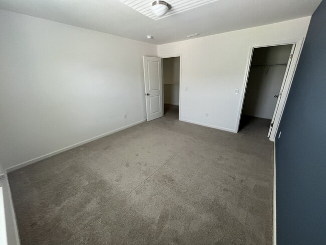 Building Photo - 4028 Centerpiece Ct