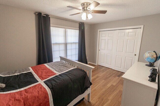 Building Photo - 2500 Bluff Blvd