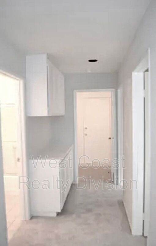 Building Photo - 27573 Dandelion Ct