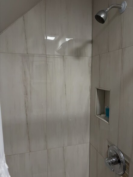 Building Photo - 15101 Arden Ave