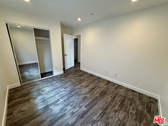 Building Photo - 3753 Woodlawn Ave