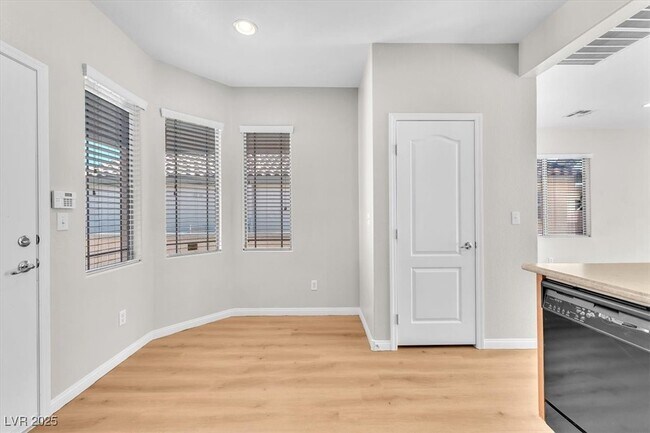 Building Photo - 2105 Turtle Beach Ave