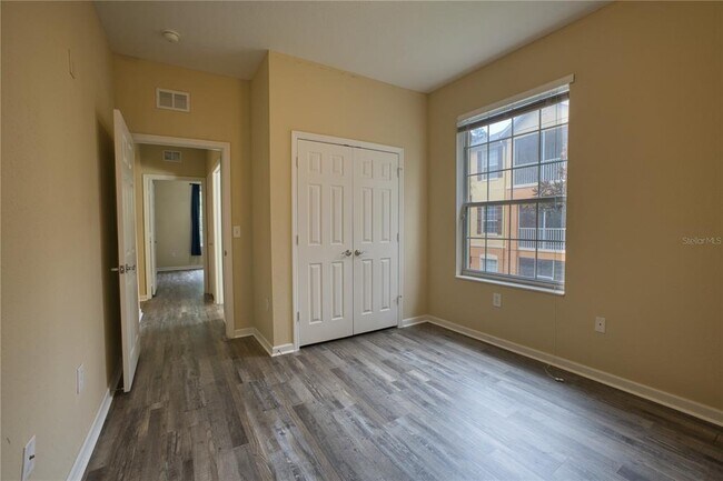 Building Photo - 6335 Contessa Dr