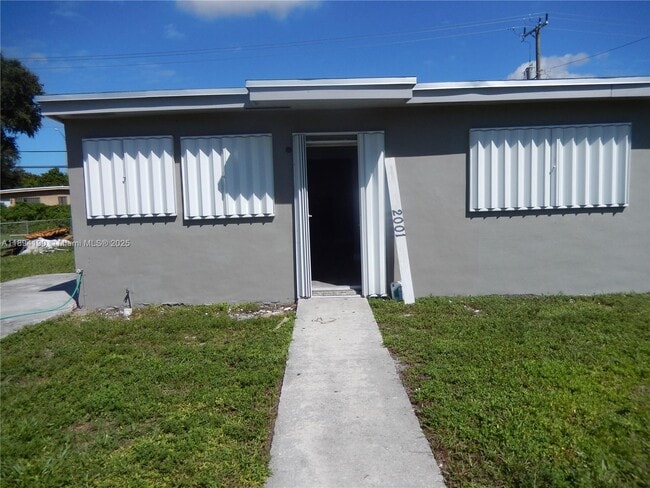 Building Photo - 2001 NW 166th St
