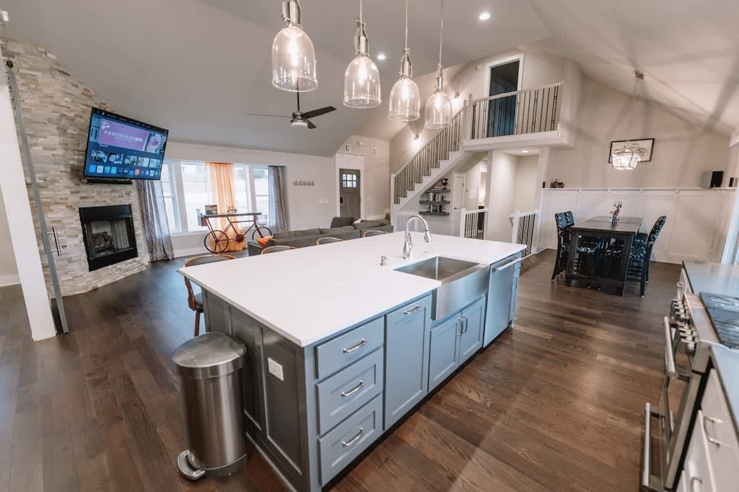 Building Photo - 2104 Almand Dr