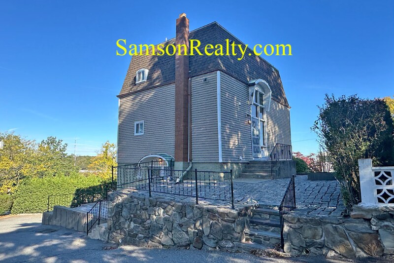 Building Photo - 5 Woodward Ave