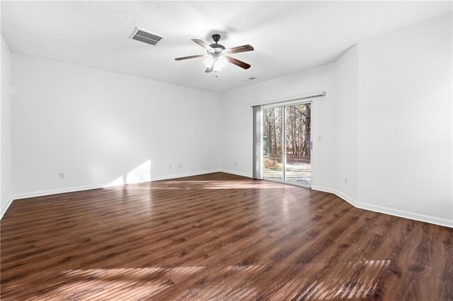 Building Photo - 2330 Bigwood Trail