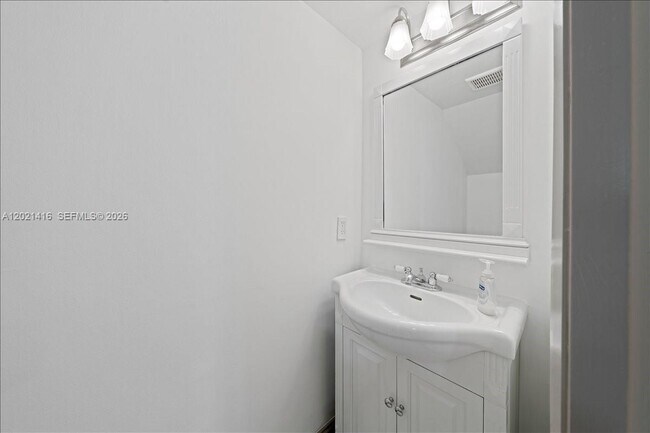 Building Photo - 5750 Turin St