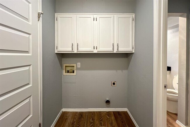 Building Photo - 1225 Sequoyah Pl