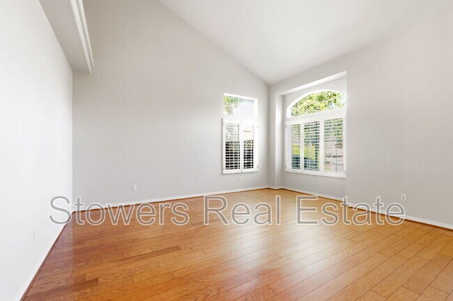 Building Photo - 23 Westbourne Ct
