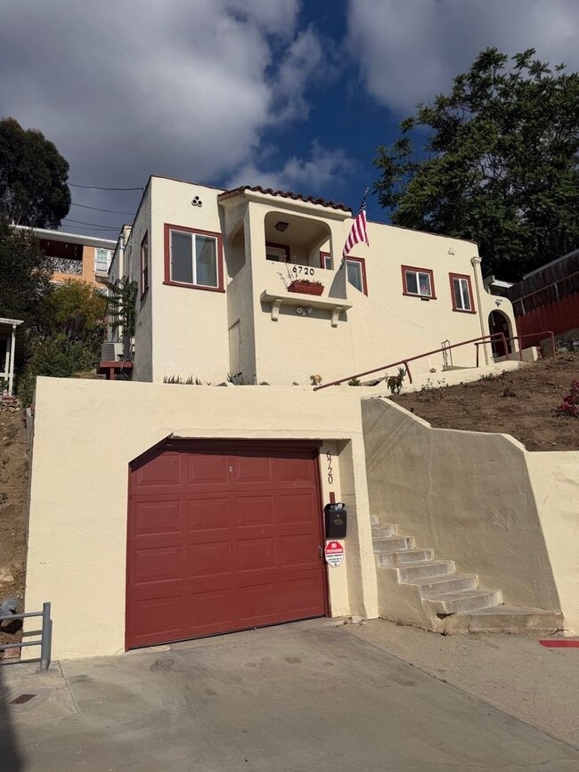 Building Photo - 6720 Stanford Way