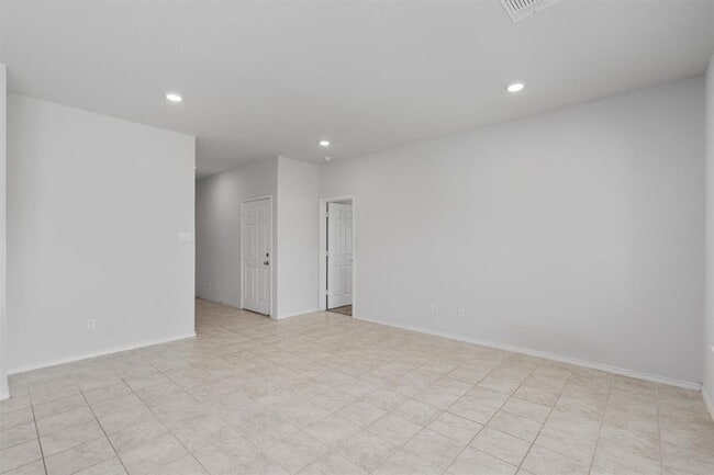 Building Photo - 108 Ragnar Dr