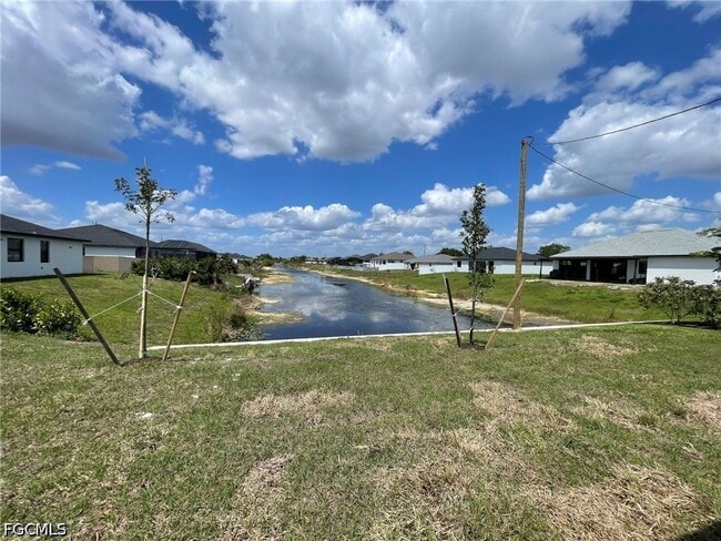 Building Photo - 1321 NE 9th St