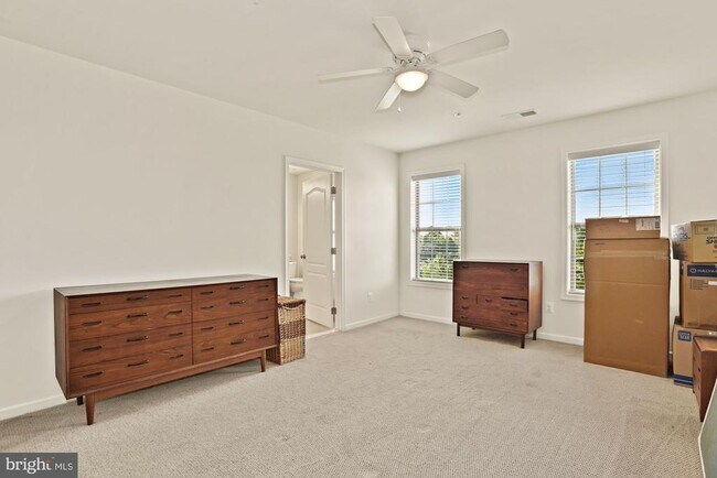 Building Photo - 43176 Witham Square