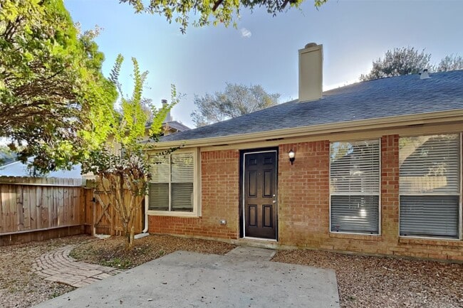 Building Photo - 16926 Pheasant Ridge Dr