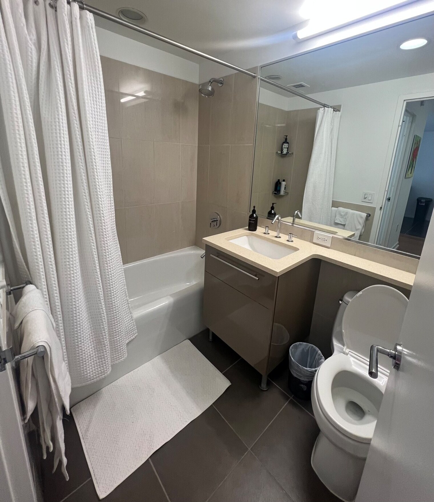 Building Photo - 676 Amsterdam Ave