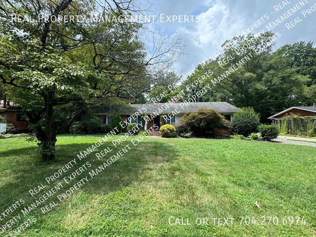 Building Photo - Charming 3BR/2BA Home in Charlotte!