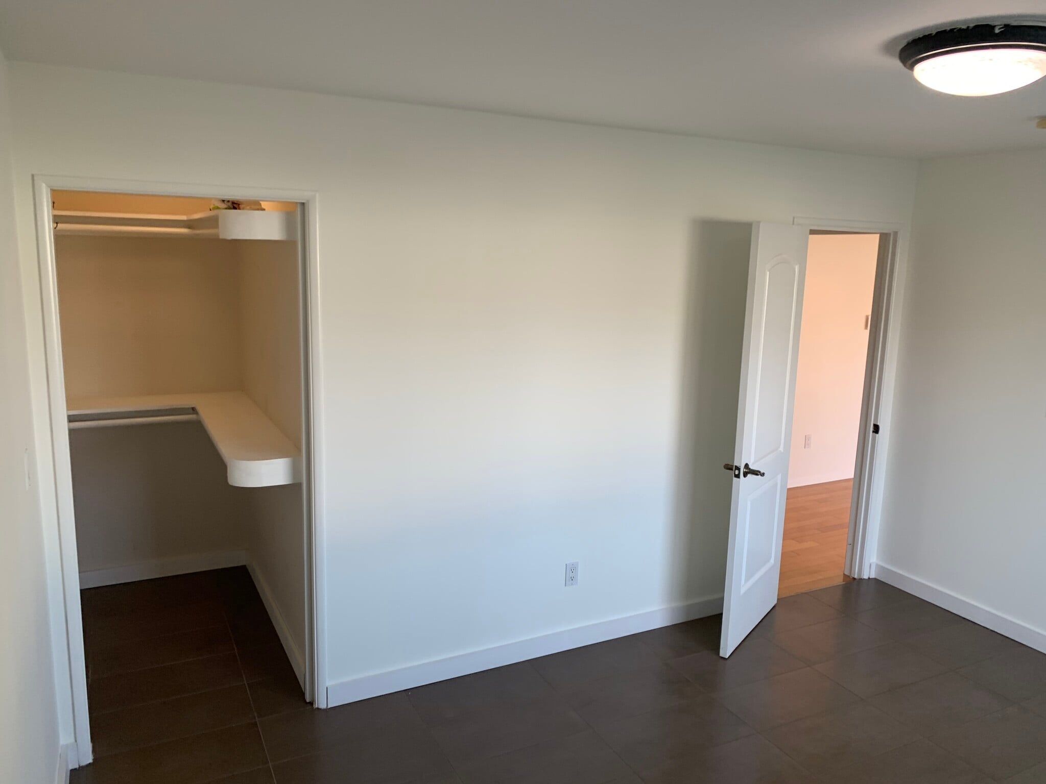 Room 1 with large closet - 4635 Lindblade Dr