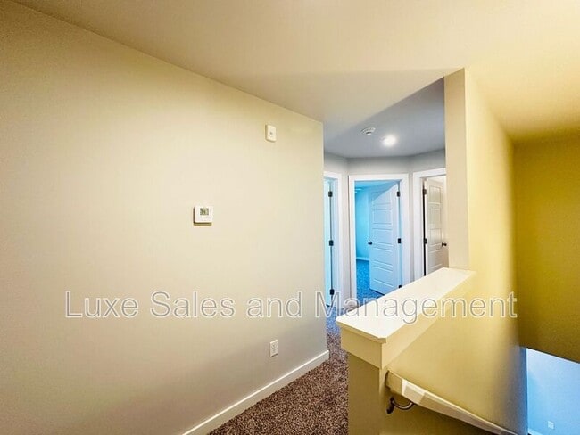 Building Photo - 2116 Camino Del Plaza Ln