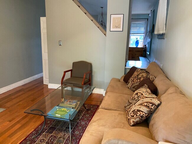 Building Photo - 2318 Eldridge St