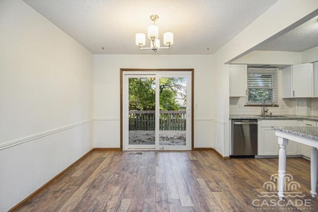 Building Photo - 14121 W 88th Pl