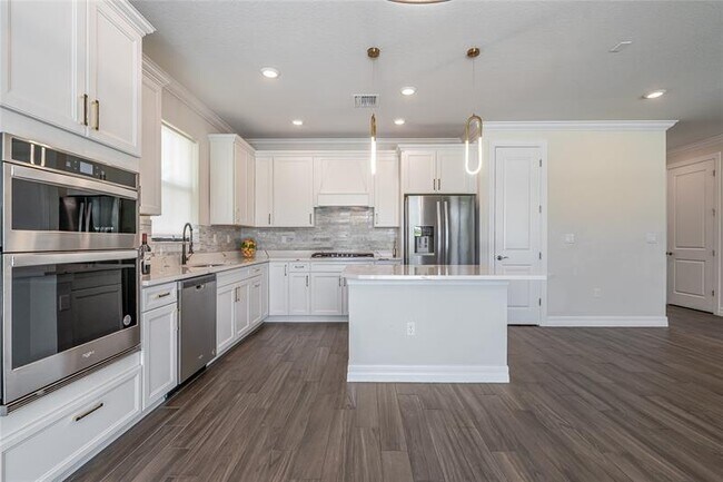 Building Photo - 4470 Gramercy Dr