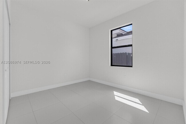 Building Photo - 19447 SW 124th Ave