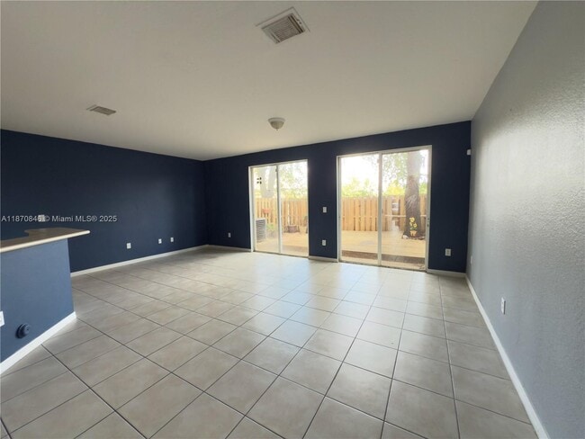 Building Photo - 16549 SW 78th Terrace
